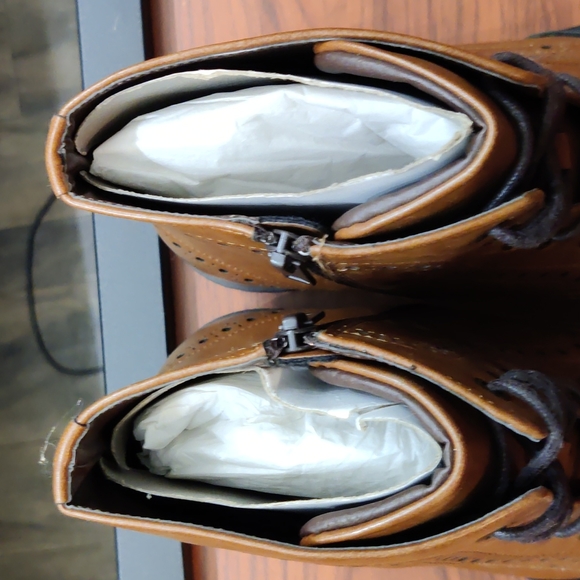 Kenneth Cole Unlisted Blind Sided Boots (11) NWOT - Picture 5 of 6